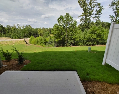 1029 Commack Drive - Photo Thumbnail 18