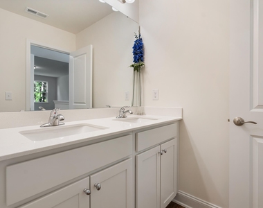 80 Silent Brook Trail - Photo Thumbnail 32