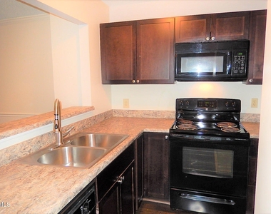 1319 Wall Road - Photo Thumbnail 6