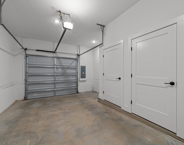 710 W North Street - Photo Thumbnail 18