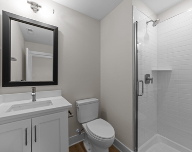 710 W North Street - Photo Thumbnail 15