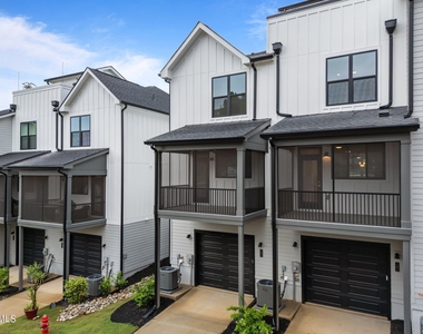710 W North Street - Photo Thumbnail 1
