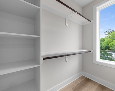 710 W North Street - Photo Thumbnail 26