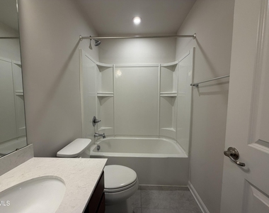 210 Tamworth Creek - Photo Thumbnail 15
