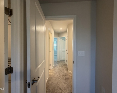 210 Tamworth Creek - Photo Thumbnail 14