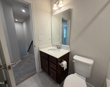 210 Tamworth Creek - Photo Thumbnail 16