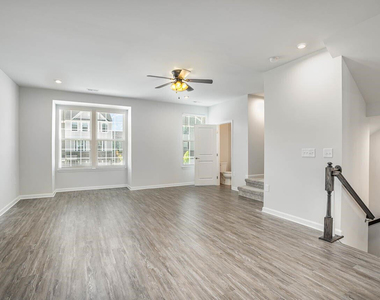 210 Tamworth Creek - Photo Thumbnail 2