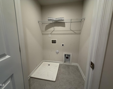 210 Tamworth Creek - Photo Thumbnail 17
