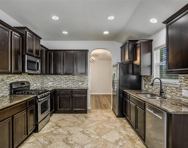 202 Paul Azinger Ct - Photo Thumbnail 12