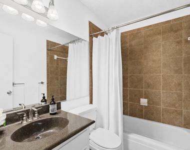 2425 Ashdale Dr - Photo Thumbnail 19