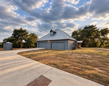 15401 Lariat Trl - Photo Thumbnail 26