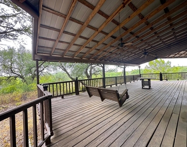 15401 Lariat Trl - Photo Thumbnail 21