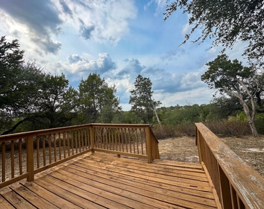 15401 Lariat Trl - Photo Thumbnail 37