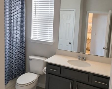 3200 College Park Dr - Photo Thumbnail 9
