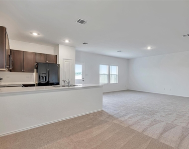 1207 Catfish Ln - Photo Thumbnail 9