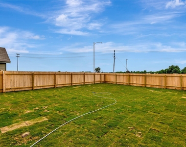 1207 Catfish Ln - Photo Thumbnail 29