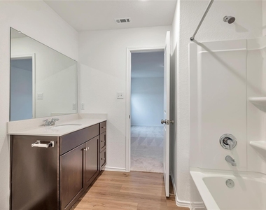 1207 Catfish Ln - Photo Thumbnail 21