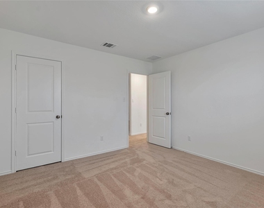 1207 Catfish Ln - Photo Thumbnail 18