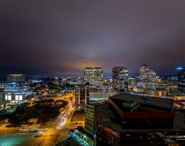 210 Lavaca St - Photo Thumbnail 14