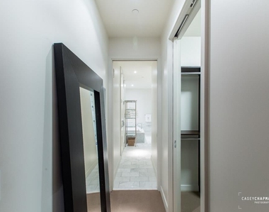 210 Lavaca St - Photo Thumbnail 24