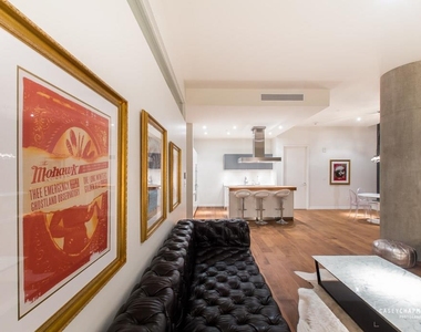 210 Lavaca St - Photo Thumbnail 13
