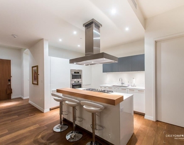 210 Lavaca St - Photo Thumbnail 9