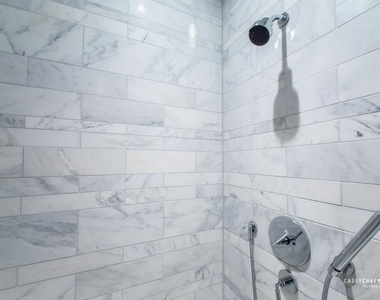 210 Lavaca St - Photo Thumbnail 20