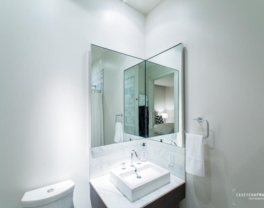 210 Lavaca St - Photo Thumbnail 39