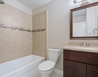 13300 Cowdray Park - Photo Thumbnail 19