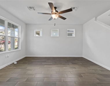 9507 Morning Iris Dr - Photo Thumbnail 4