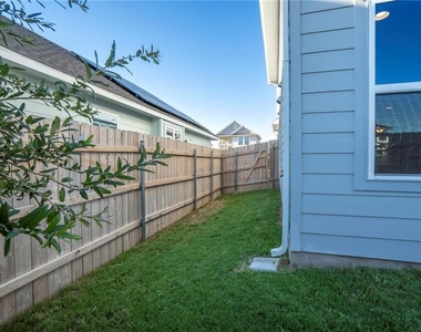 9507 Morning Iris Dr - Photo Thumbnail 32