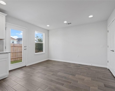 9507 Morning Iris Dr - Photo Thumbnail 9