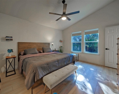 8406 Los Ranchos Dr - Photo Thumbnail 18
