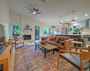 8406 Los Ranchos Dr - Photo Thumbnail 15