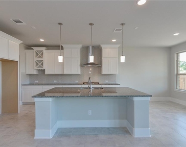 108 Potts St - Photo Thumbnail 9
