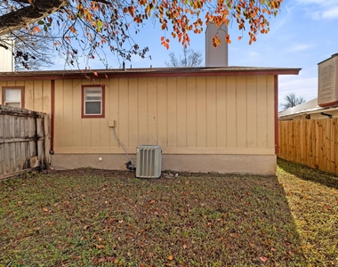 12130 Thompkins Dr - Photo Thumbnail 31