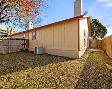 12130 Thompkins Dr - Photo Thumbnail 30