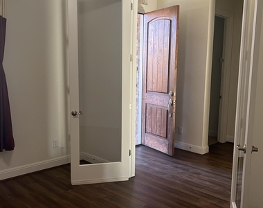 4117 Brean Down Rd - Photo Thumbnail 2