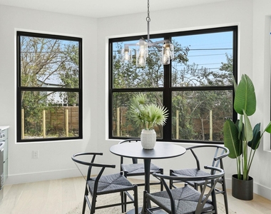 300 Lightsey Rd - Photo Thumbnail 15