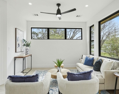 300 Lightsey Rd - Photo Thumbnail 8
