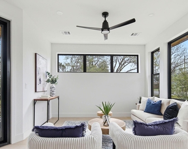 300 Lightsey Rd - Photo Thumbnail 1