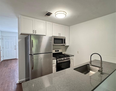 3007 Matador Dr - Photo Thumbnail 2