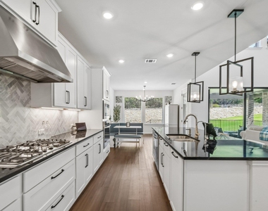 5201 Olimpico Way - Photo Thumbnail 9