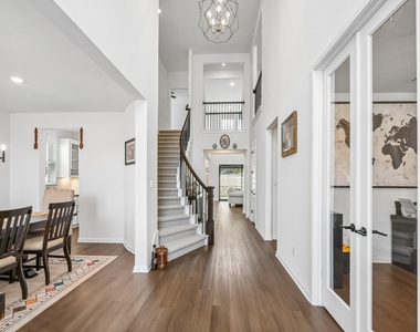 5201 Olimpico Way - Photo Thumbnail 2