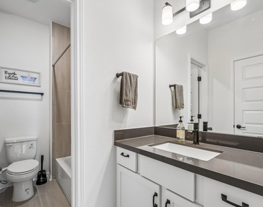 5201 Olimpico Way - Photo Thumbnail 22