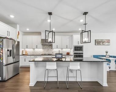 5201 Olimpico Way - Photo Thumbnail 7