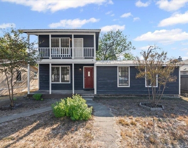 205 Cisneros St - Photo Thumbnail 16