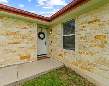 245 Marvin Cv - Photo Thumbnail 1
