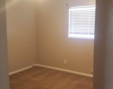 8015 Patou Drive N - Photo Thumbnail 12