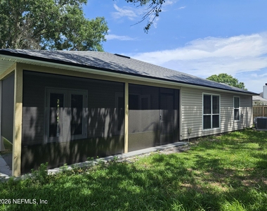 2338 N Cool Springs Drive N - Photo Thumbnail 27